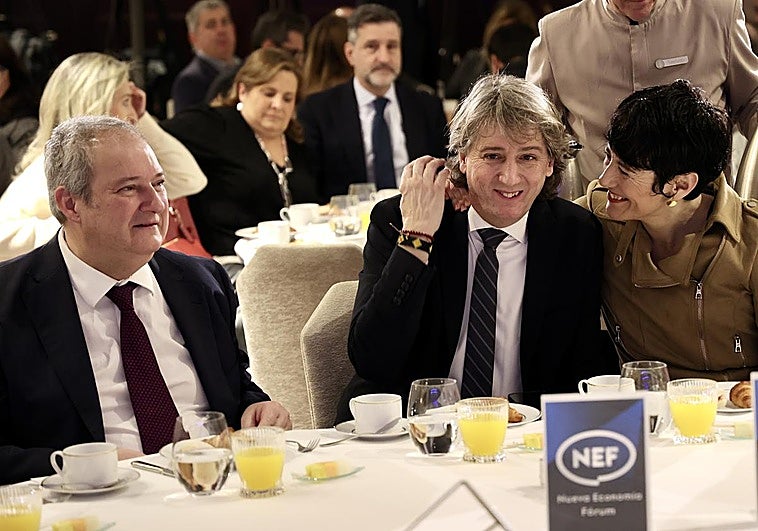 Carlos Martínez, un líder territorial arropado por el Gobierno